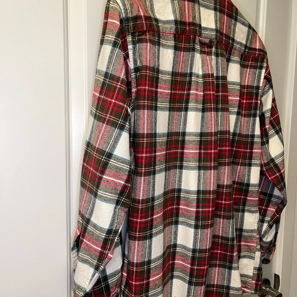 Button down flannel. - Picture 4 of 4